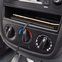 QI Wireless quickly Charger For iPhone 11 XS XR Car Charging Pad For Samsung S10 Dock Station Non-slip Mat Car Dashboard Holder QI Wireless quickly Charger For iPhone 11 XS XR Car Charging Pad For Samsung S10 Dock Station Non-slip Mat Car Dashboard Holder