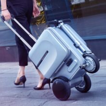 Electric Riding Trolley Travel Suitcase.Luxurious Intelligent Carry on Robot Luggage.Can be Riding suitcase,Smart travel trolley Electric Riding Trolley Travel Suitcase.Luxurious Intelligent Carry on Robot Luggage.Can be Riding suitcase,Smart travel trolley